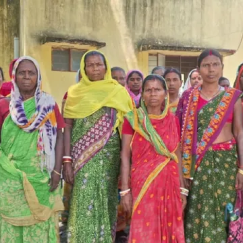 पूर्वी सिंहभूम में महिलाओं का शराबबंदी अभियान तेज, पोटका थाना पहुंचकर की कार्रवाई की मांग