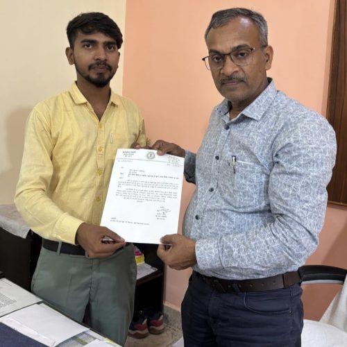 लंपी रोग से पीड़ित पशुओं के उपचार हेतु कमलेश महतो ने की तत्काल पहल।