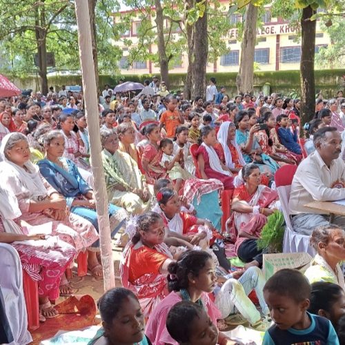 खूंटी में संत मिखाएल महा गिरजाघर में पुरोहिताभिषेक की 25वीं वर्षगांठ का भव्य आयोजन, जनप्रतिनिधियों ने दी शुभकामनाएं