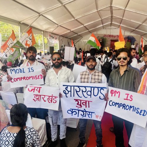 संसद घेराव में झारखंड की ताकत, खूंटी के युवाओं ने दिल्ली में सरकार के खिलाफ खोला मोर्चा
