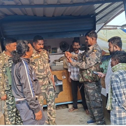 जेल गेट के पास कचहरी परिसर में चोरी, तीन दुकानों से नगदी चोरी कर ले उड़े चोर