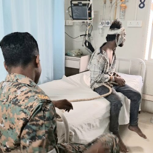 डहकेला में देर रात चली गोलियां: गोली लगने से एक युवक घायल, एक आरोपी गिरफ्तार