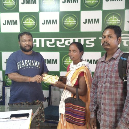 मानवीय संवेदनशीलता की मिसाल: विधायक सुदीप गुड़िया के सहयोग से सुरेश स्वाँसी सकुशल घर लौटे