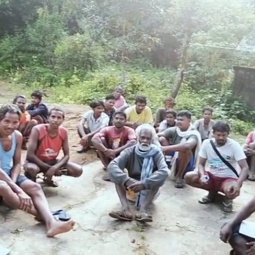 खूंटी का चकोम्दा गांव: नहीं मिला सरकारी लाभ अब खुद की मेहनत से बदलेंगे हालात।