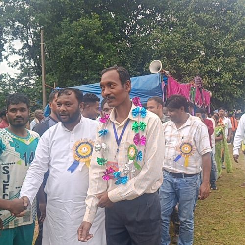 समापन मैच में बानो काल ब्रदर्स 2-1 से विजयी, विधायक सुदीप गुड़िया बोले – “बानो को आदर्श प्रखंड और तोरपा को आदर्श विधानसभा क्षेत्र बनाया जाएगा”