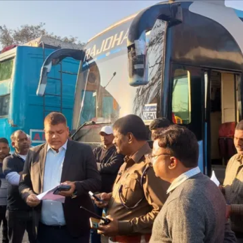 जमशेदपुर में 17 स्लीपर बसों पर प्रशासन का डंडा, डीटीओ ने जारी किए नोटिस