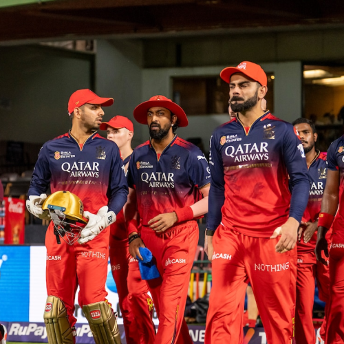 10 साल बाद भुवनेश्वर कुमार का छक्का बना शुभ संकेत? RCB के लगातार दूसरे खिताब की बढ़ी उम्मीद