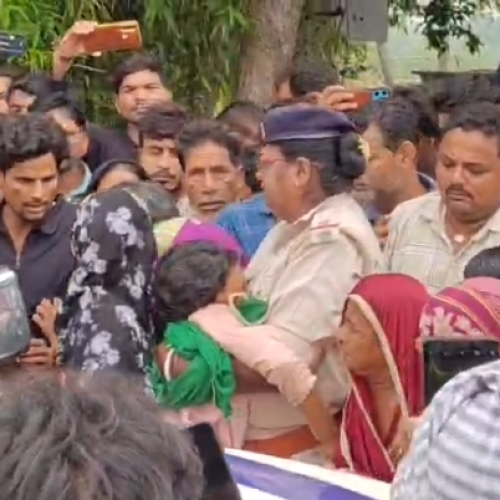 देवघर में सनसनीखेज डबल मर्डर, घर में सो रही मां और 14 वर्षीय बेटे की गला रेतकर हत्या