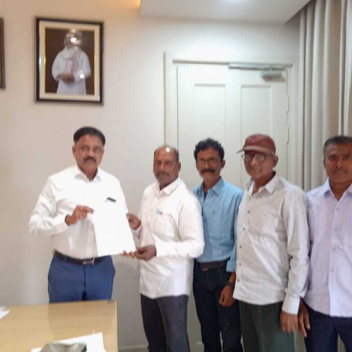 Bokaro News : सप्लाई मजदूरों की मांगों को लेकर मंत्री को सौंपा गया 7 सूत्री मांग पत्र