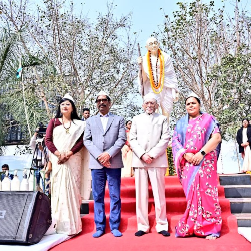 महात्मा गांधी की पुण्यतिथि पर झारखंड में श्रद्धांजलि, ‘रघुपति राघव राजा राम’ से गूंजा वातावरण
