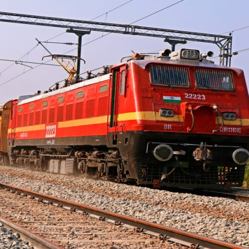 हाथियों के मूवमेंट के कारण तीसरी बार ट्रेनें रद्द: मनोहरपुर–झारसुगुड़ा मार्ग पर 18 ट्रेनें 25 से 28 दिसंबर तक बंद