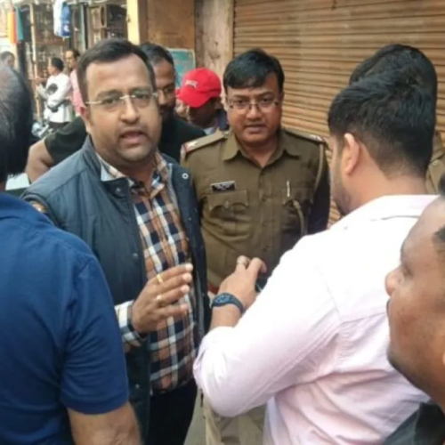 जमशेदपुर में दिनदहाड़े जेम्स हाउस से 10 लाख के रत्न चोरी, CCTV में कैद हुई वारदात