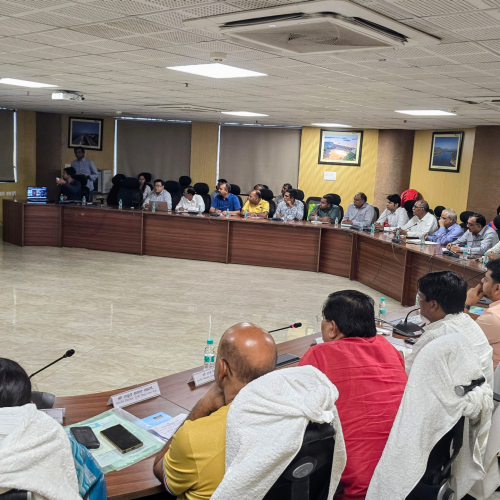 केंदुआडीह भू-धंसान और गैस रिसाव पर प्रशासन सख्त, वैज्ञानिक जांच के बाद ही खुलेगी धनबाद-बोकारो सड़क