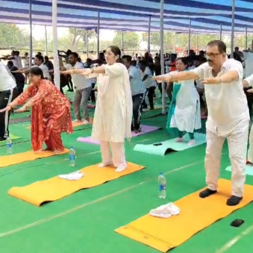 अंतरराष्ट्रीय योग दिवस पर झारखंड में उत्साह: कोडरमा, बोकारो, जामताड़ा और गढ़वा में हुआ सामूहिक योगाभ्यास
