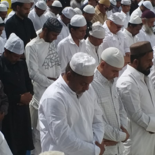 रांची में भाईचारे और अमन के माहौल में मनाई गई बकरीद, मस्जिदों और ईदगाहों में उमड़ी नमाजियों की भीड़