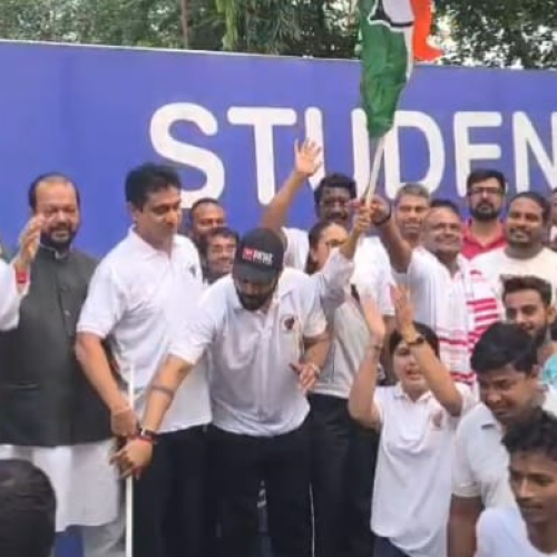 ‘छात्रों की गूंज’ अभियान के तहत रांची में स्टूडेंट्स मैराथन, पेपर लीक के विरोध में यूथ कांग्रेस का प्रदर्शन