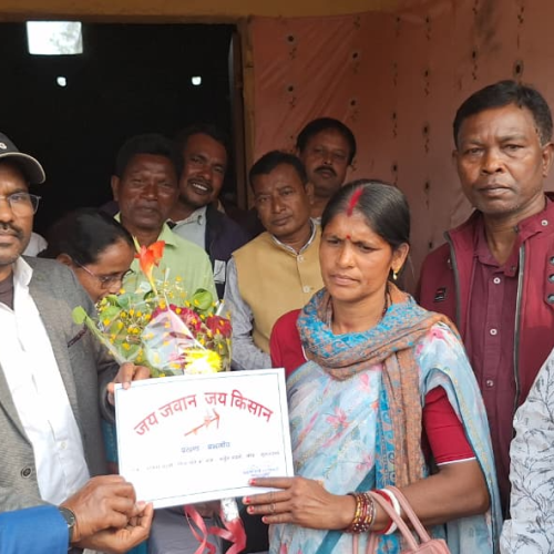 कराईकेला में धान अधिप्राप्ति केंद्र की बंपर शुरुआत: ₹2450 मिलेगा दाम, पहले दिन 70 क्विंटल की खरीद