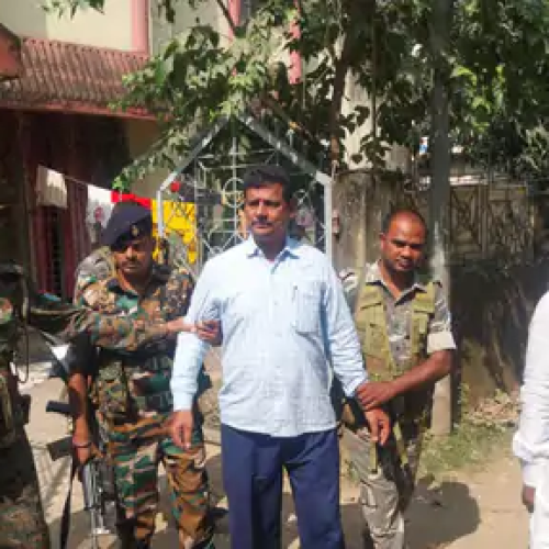 लातेहार जिला परिषद का बड़ा बाबू रंगेहाथ गिरफ्तार: 65 हजार की रिश्वत लेते एसीबी ने पकड़ा, आवास से मिले अहम दस्तावेज