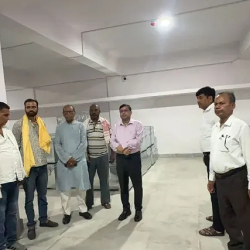 गढ़वा में ईवीएम-वीवीपैट वेयरहाउस का डीसी ने किया निरीक्षण, सुरक्षा व्यवस्था की गहन समीक्षा