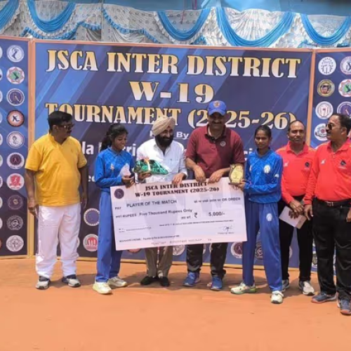 गुमला के शहीद तेलंगा खड़िया स्टेडियम में अंडर-19 महिला क्रिकेट का जलवा: गुमला ने खूंटी को हराया, सिमडेगा की पलामू पर 203 रनों से बड़ी जीत