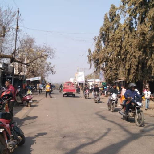 भारत बंद का पश्चिम सिंहभूम में व्यापक असर, चाईबासा और चंपूआ में दुकानें-बैंक बंद